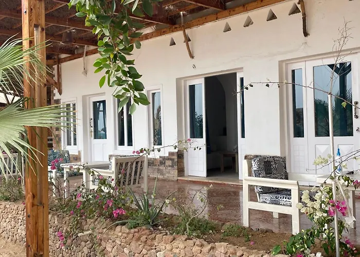 Sunshine Divers Club & Hotel