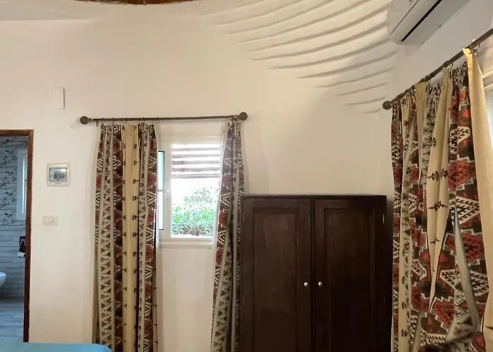 Sunshine Divers Club & Hotel